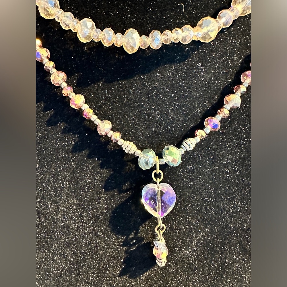 Set of 2 handcrafted iridescent crystal necklaces. 🩷